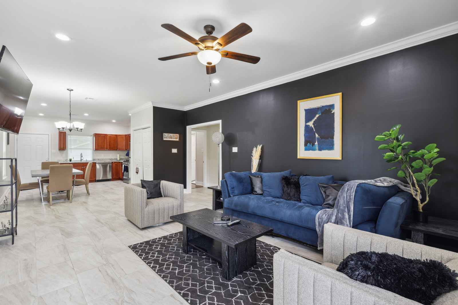 Furnished living room thumbnail