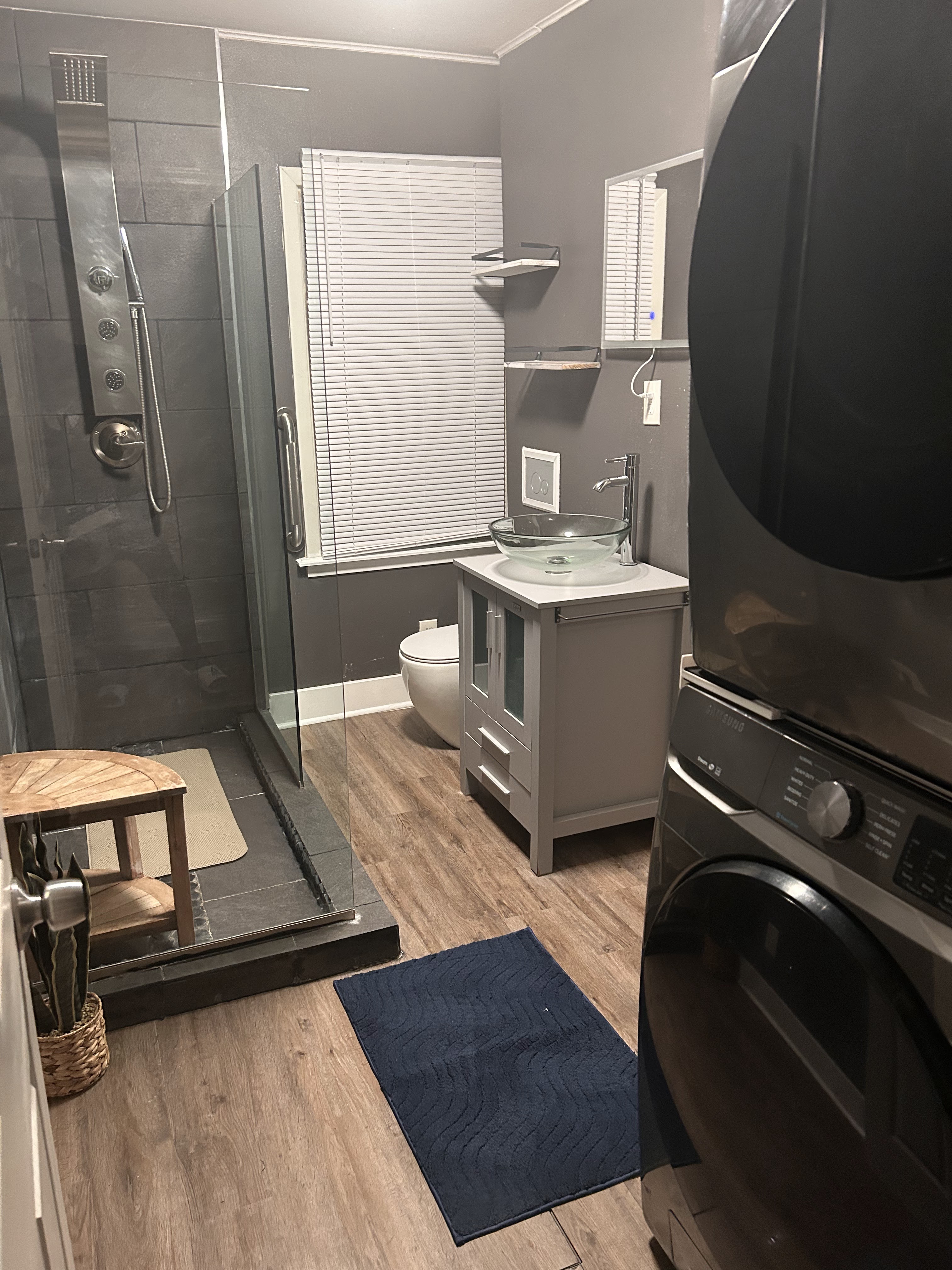 Bathroom with laundry thumbnail